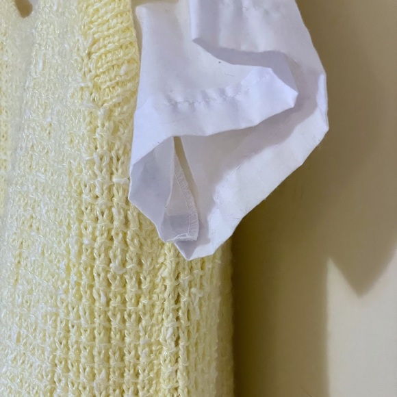 Vintage hand knit soft yellow oversized scoop neck sweater vest - Picture 10 of 11